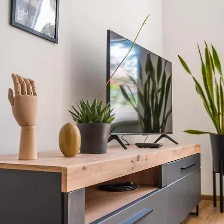 4 Sterne , 65 Qm Apartament